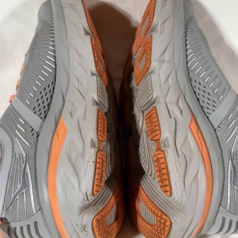 Hoka One One Bondi 7 Women's Gray and Peach Athletic Shoes - Picture 8 of 9